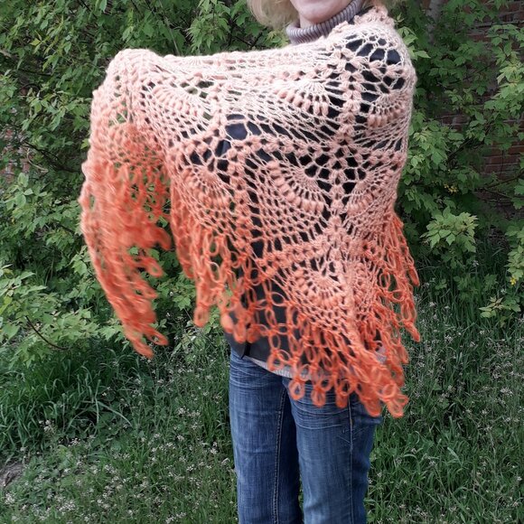 Handmade Crochet Ombre Shawl Beige Peach Wrap - Picture 3 of 3